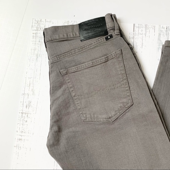 Lucky Brand Straight 221 Gray Jeans Size 31/32 NWT - Picture 7 of 16